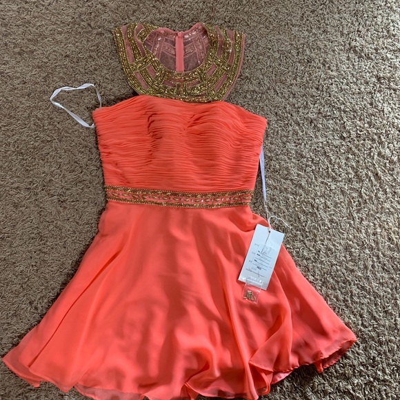 Rachel Allan short formal dress - Picture 3 of 4